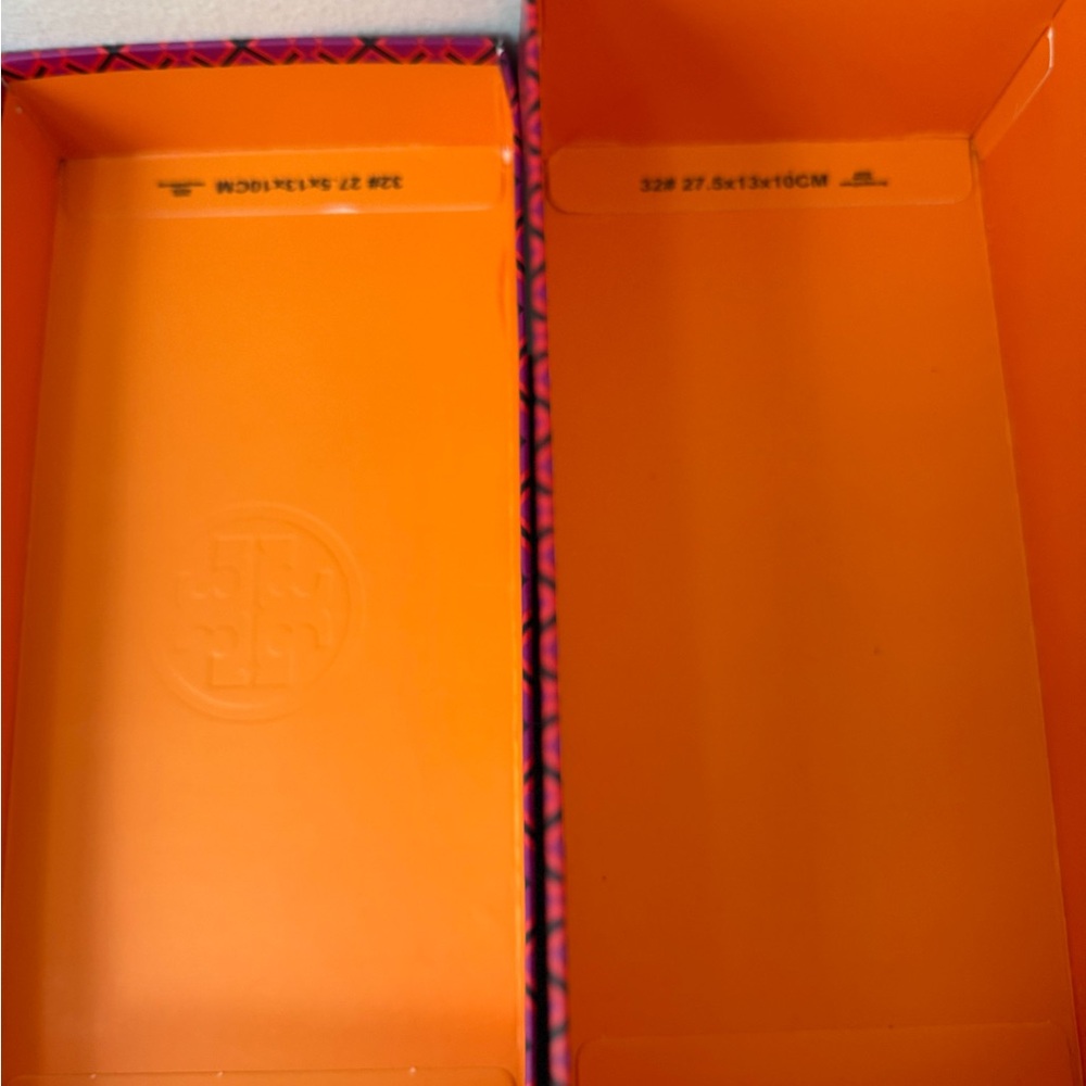 Tory Burch Ink Navy Blue Quilted Minnie Leather Flats - Picture 9 of 9